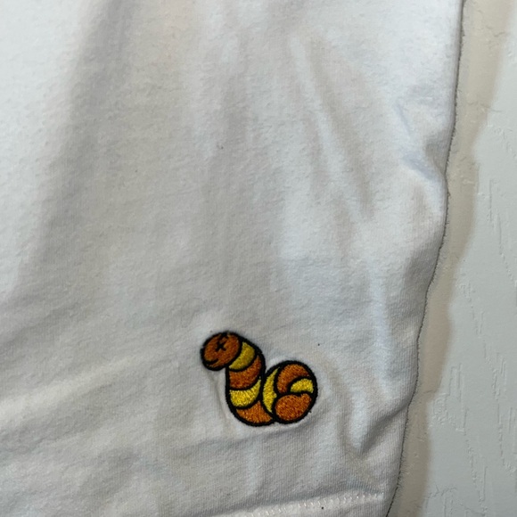 KAWS x Uniqlo White T-Shirt - Picture 5 of 7